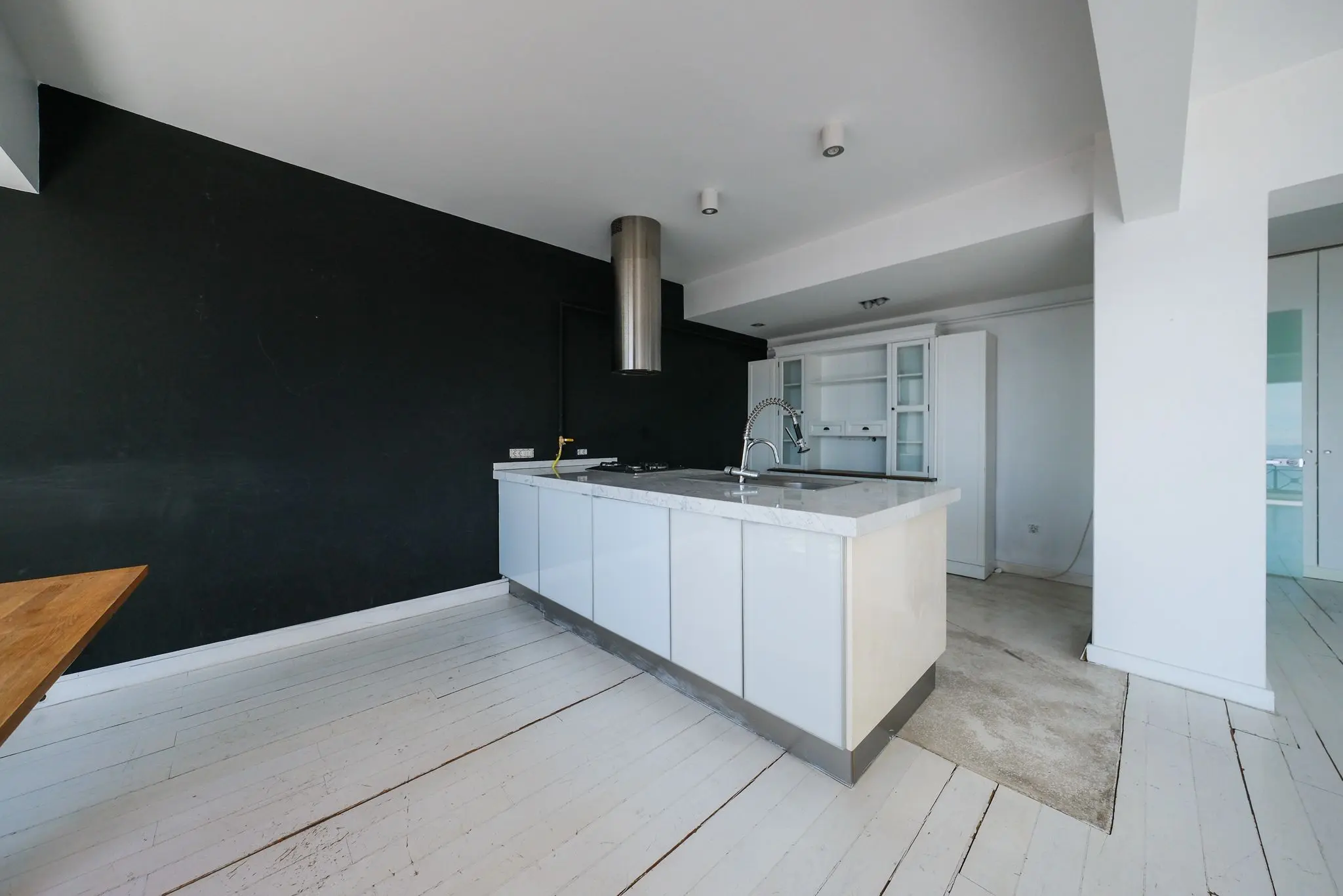 Fitted kitchen